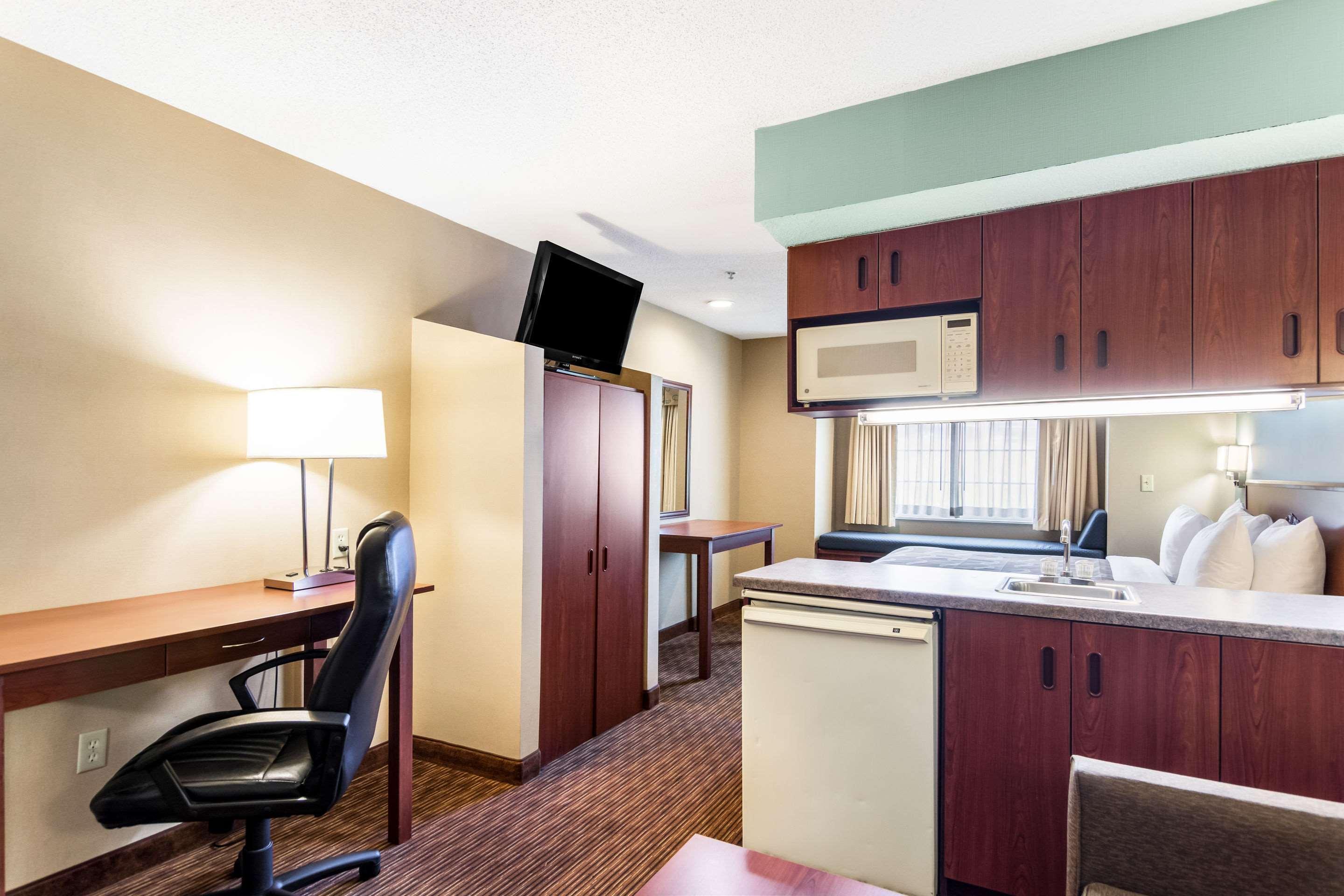 Quality Inn Chester - South Richmond Eksteriør billede