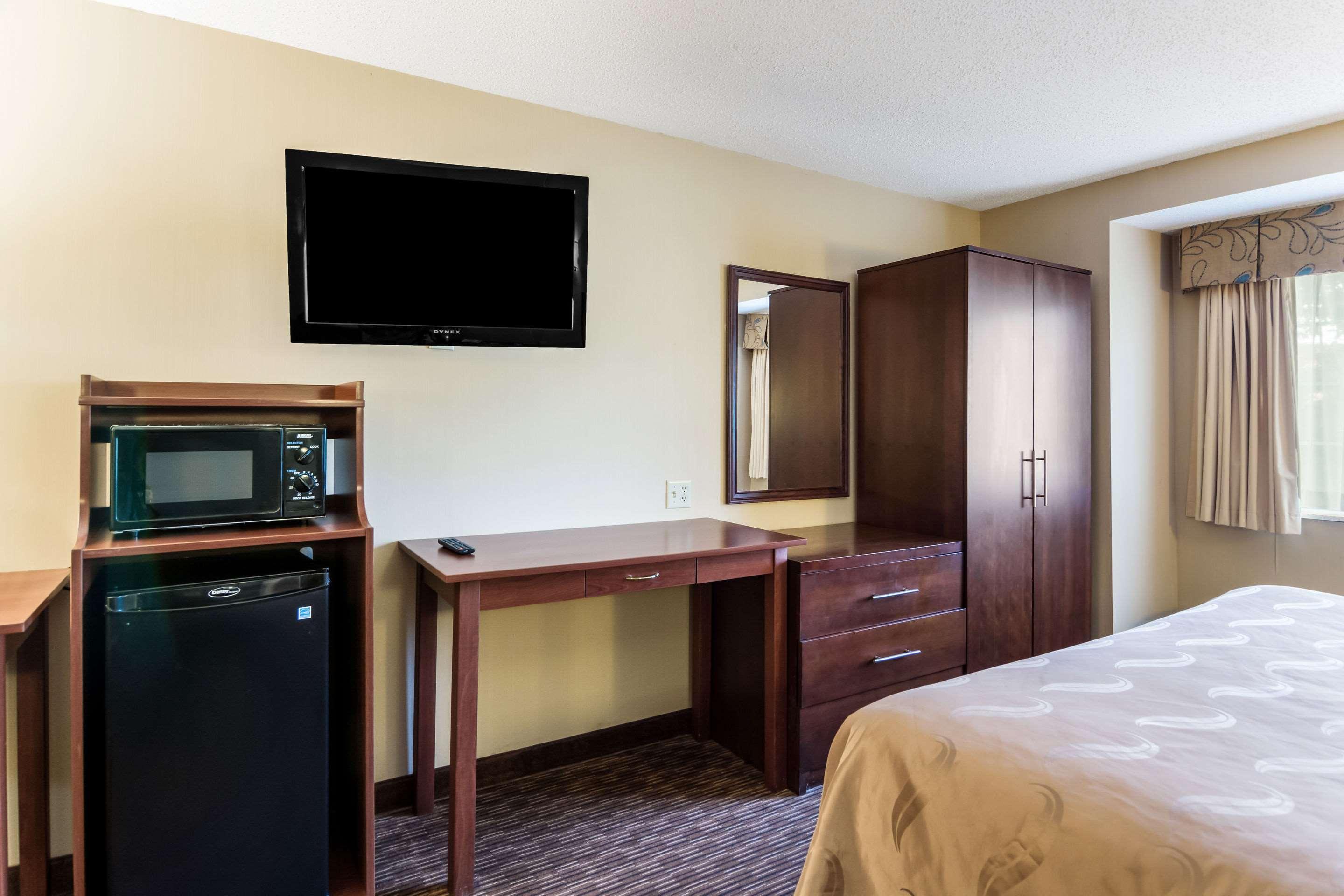 Quality Inn Chester - South Richmond Eksteriør billede