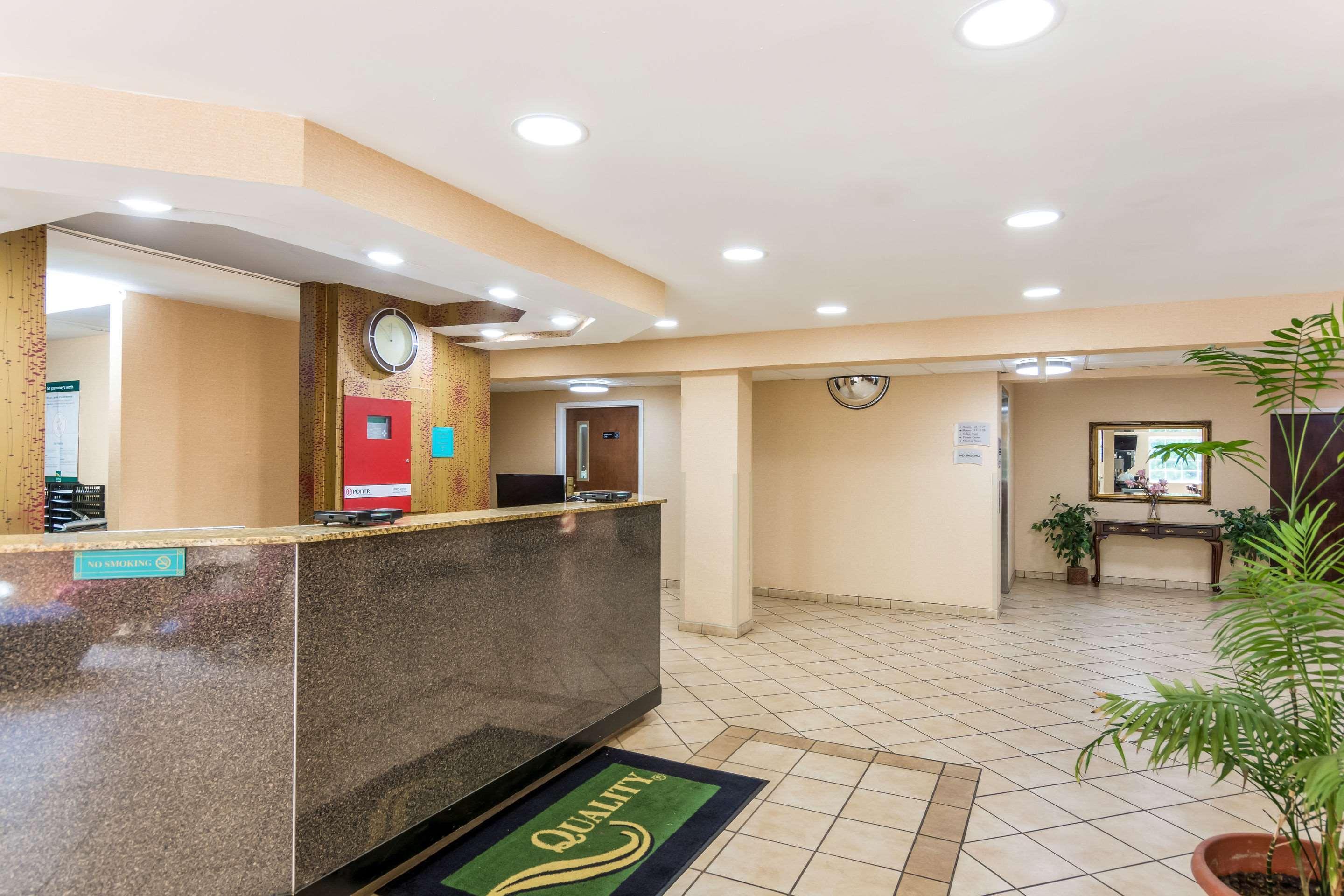 Quality Inn Chester - South Richmond Eksteriør billede