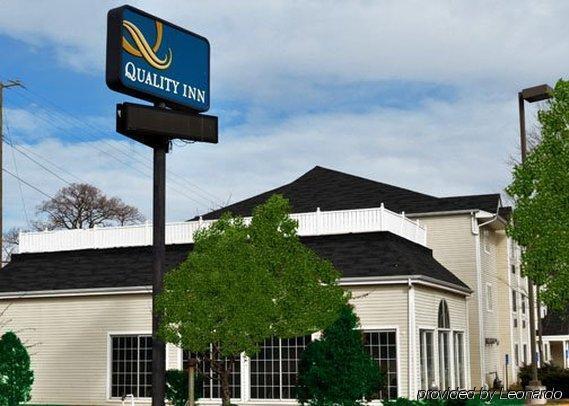 Quality Inn Chester - South Richmond Eksteriør billede