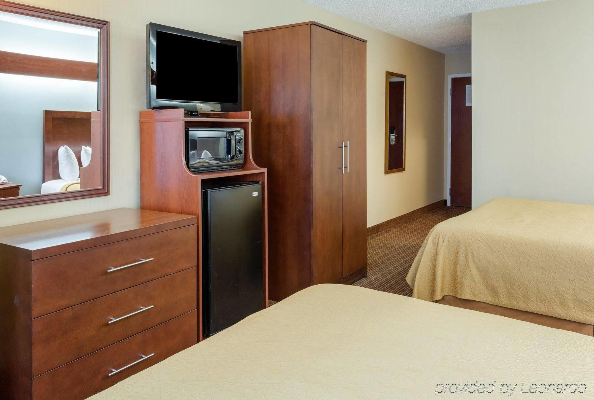Quality Inn Chester - South Richmond Eksteriør billede