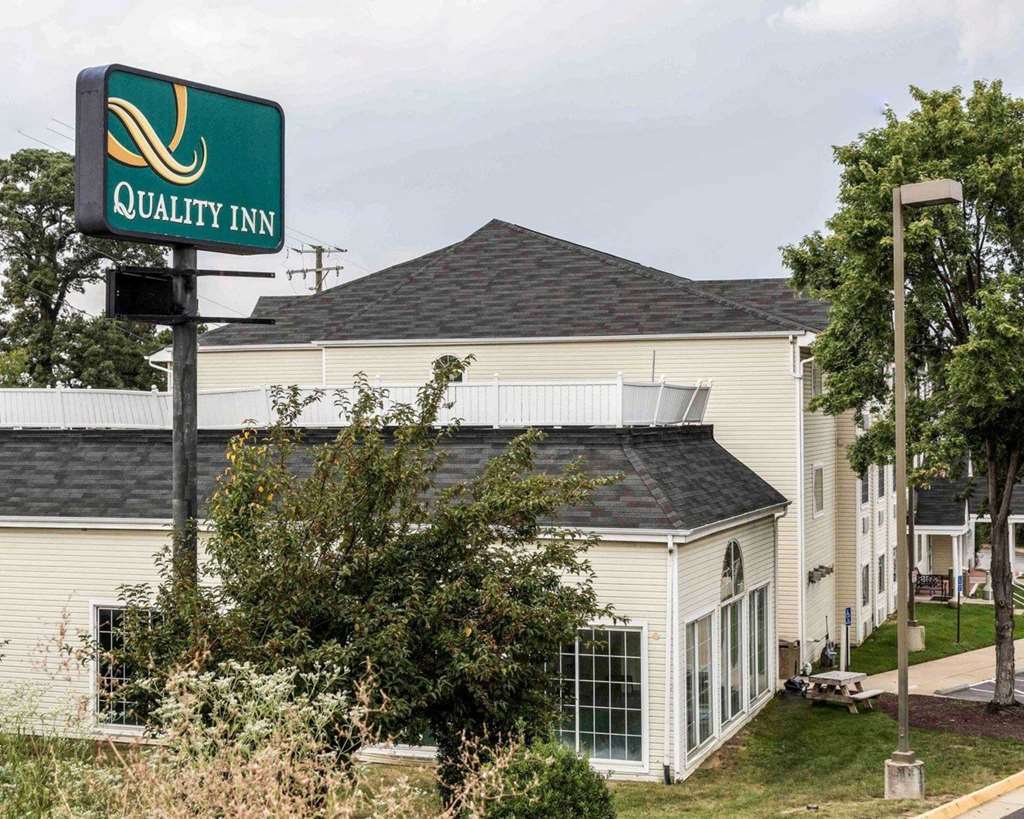 Quality Inn Chester - South Richmond Eksteriør billede