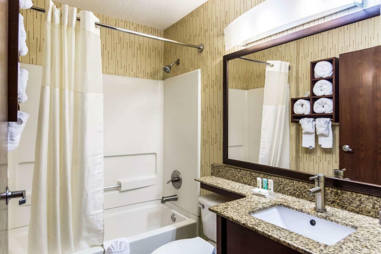 Quality Inn Chester - South Richmond Eksteriør billede
